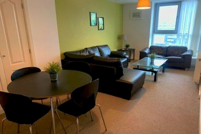 1 Bedroom Flat To Rent In Bispham House, Liverpool, L3