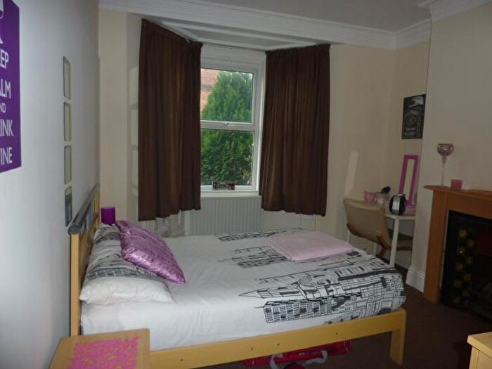 2 Bedroom Flat To Rent In Grantham Road, Sandyford, NE2