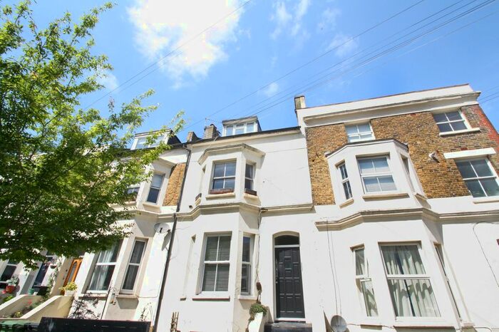 1 Bedroom Flat To Rent In Camden Hill Road, London, SE19