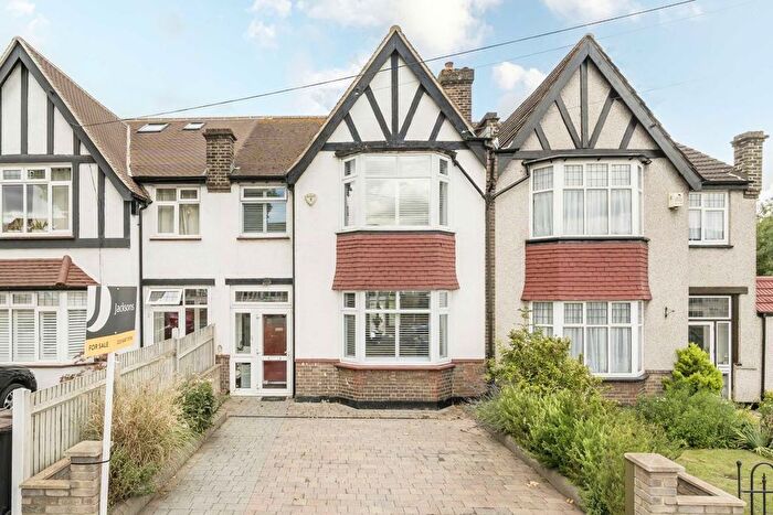 3 Bedroom Property For Sale In Green Lane, Streatham, SW16
