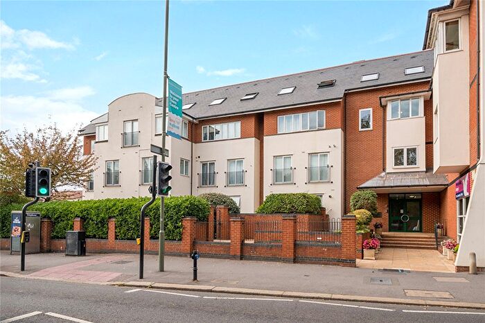 2 Bedroom Flat For Sale In Church Street, Walton-On-Thames, KT12
