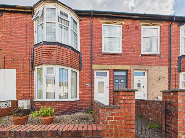 2 Bedroom Apartment For Sale In Vimy Avenue, Hebburn, Tyne And Wear, NE31