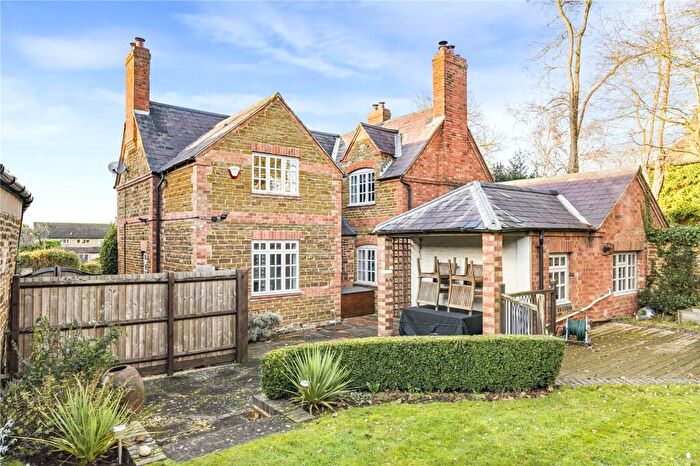 4 Bedroom Detached House For Sale In Harrington Road, Old, Northamptonshire, NN6