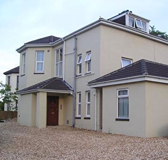 1 Bedroom Flat To Rent In Flat Southcote Road, Bournemouth, Dorset, BH1