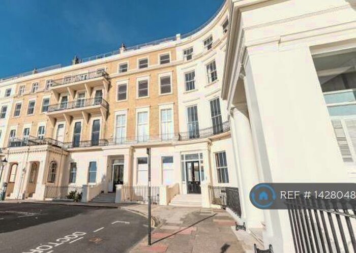 2 Bedroom Flat To Rent In Eastern Terrace, Brighton, BN2
