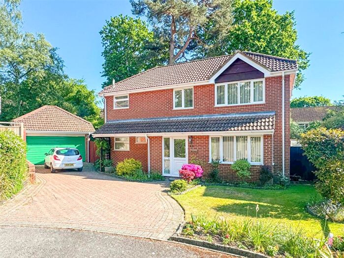 4 Bedroom Detached House For Sale In Stibbs Way, Bransgore, Christchurch, Dorset, BH23