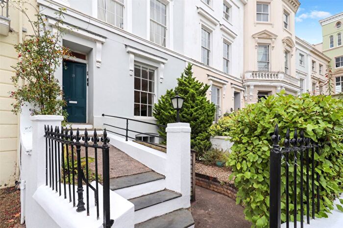 2 Bedroom Flat To Rent In The Strand, Bideford, Devon, EX39