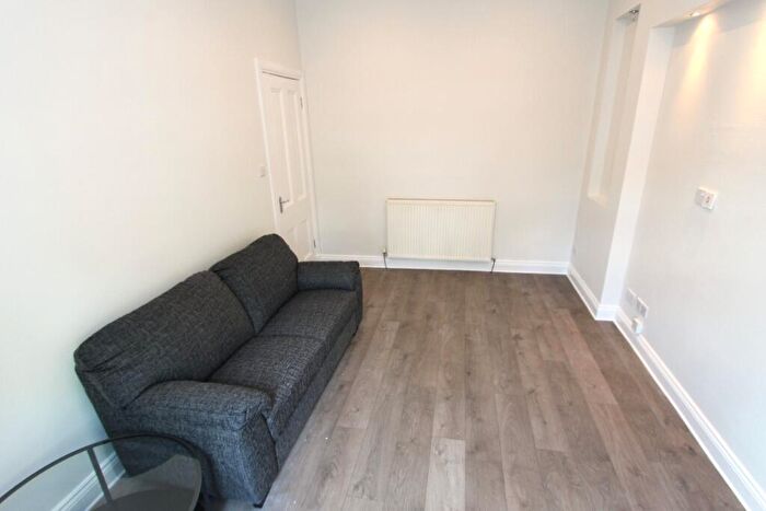 1 Bedroom Flat To Rent In Kirk Brae, Liberton, Edinburgh, EH16
