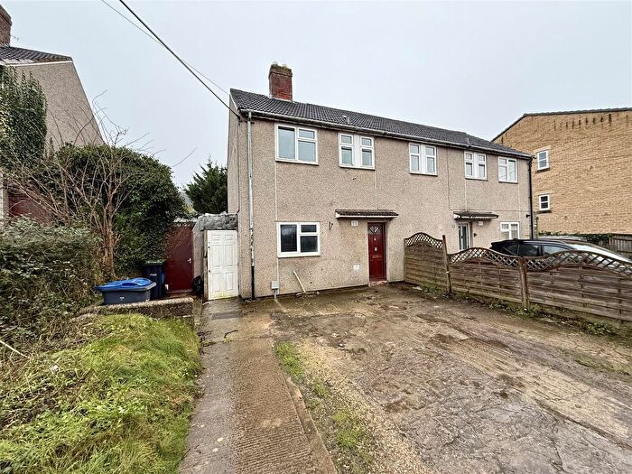 3 Bedroom Semi Detached House For Sale In Oate Hill, Chippenham, SN15