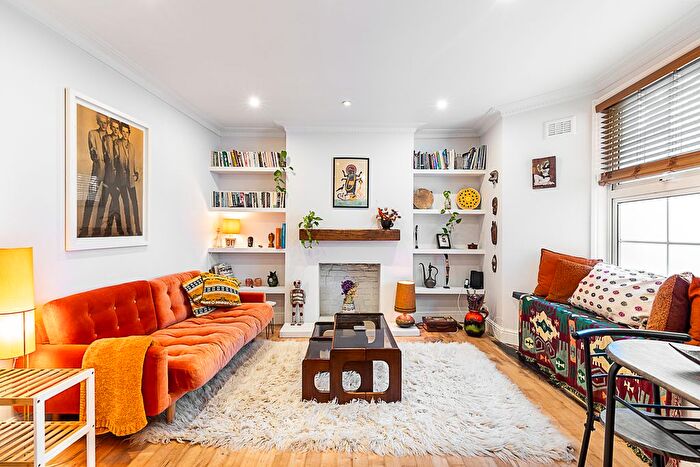 1 Bedroom Flat To Rent In Flat A, Basement Flat, London, NW5