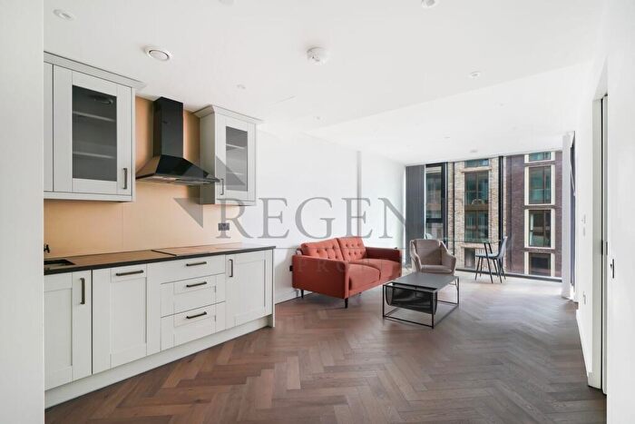 2 Bedroom Apartment To Rent In Merino Gardens, London Dock, E1W