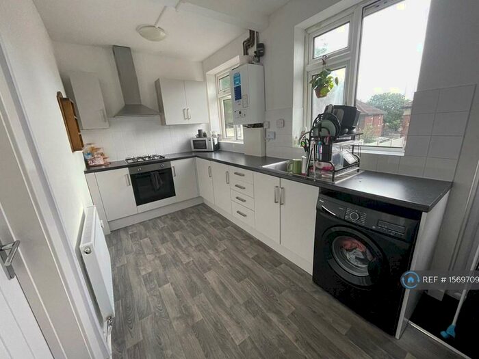 3 Bedroom Terraced House To Rent In Aldercroft Avenue, Bolton, BL2