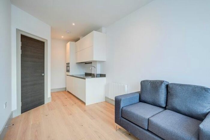 1 Bedroom Flat To Rent In Broad House, Imperial Drive, Harrow HA2