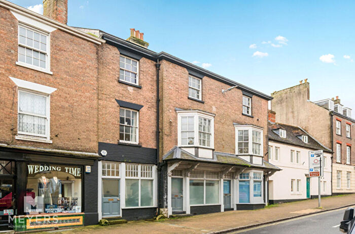1 Bedroom Apartment For Sale In High East Street, Dorchester, DT1