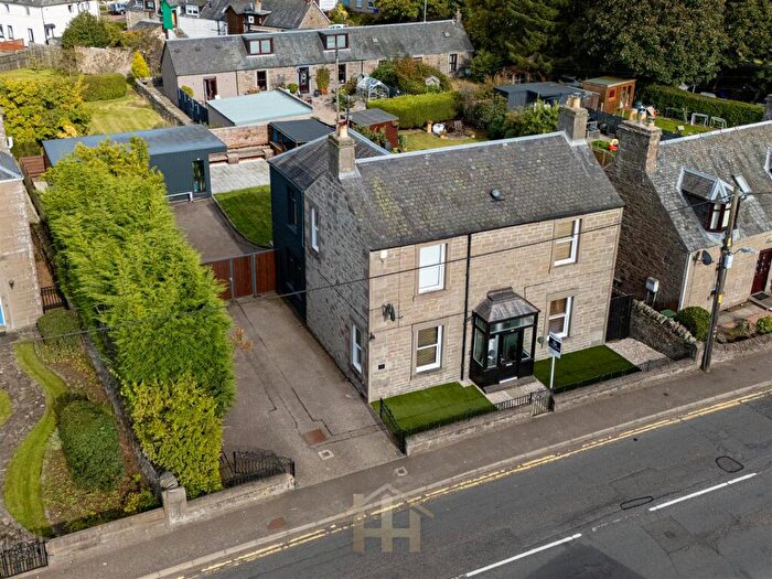 4 Bedroom Detached House For Sale In Coupar Angus Road, Muirhead, DD2