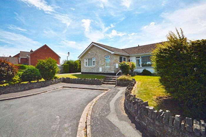 3 Bedroom Detached Bungalow For Sale In Silbury Rise, Keynsham, Bristol, BS31