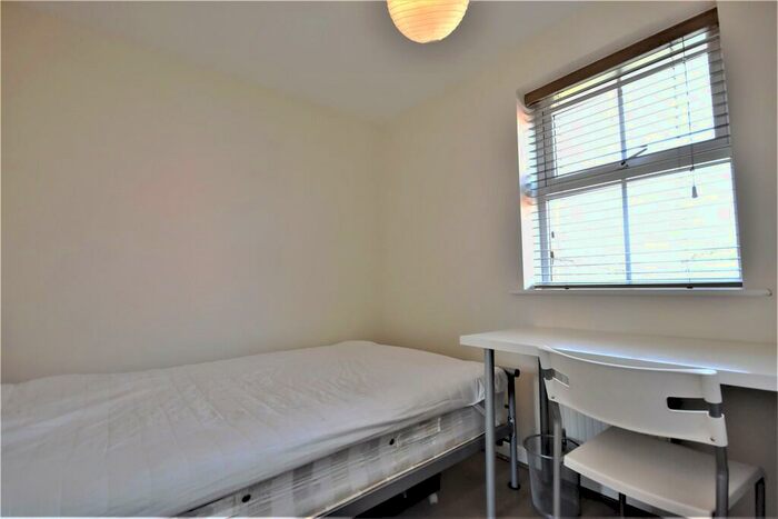 7 Bedroom End Of Terrace House To Rent In Poppleton Close, Coventry, CV1