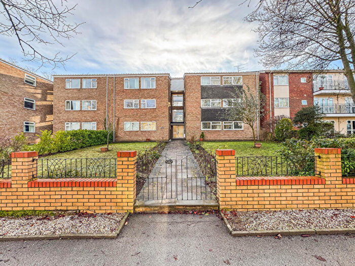 2 Bedroom Flat To Rent In Glenwood Court, Newmarket, Suffolk, CB8