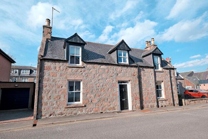 2 Bedroom Detached House For Sale In Albert Road, Aberdeenshire, Ballater, AB35