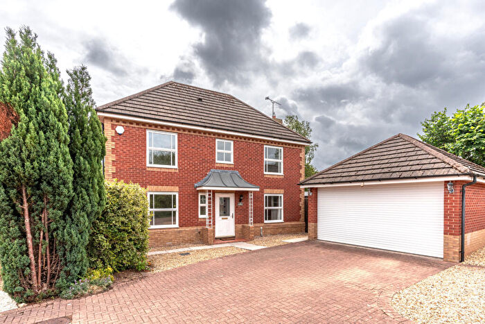 4 Bedroom Detached House For Sale In Heathfields, Downend, Bristol, Gloucestershire, BS16