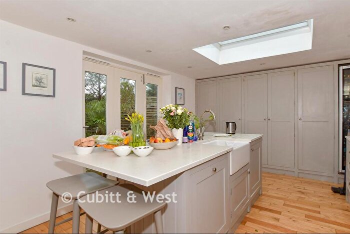 4 Bedroom Detached House For Sale In Worthing Road, Horsham, West Sussex, RH12