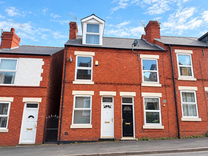 3 Bedroom End Of Terrace House For Sale In Constance Street, Nottingham, NG7