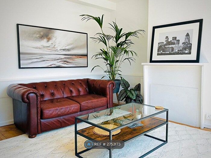 2 Bedroom Flat To Rent In Princeton Street, London, WC1R