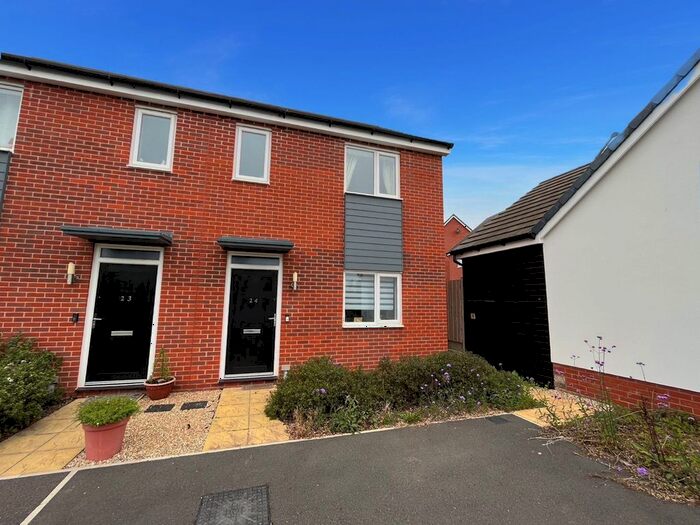 3 Bedroom Semi-Detached House To Rent In Apple Tree Close, Norton Fitzwarren, Taunton, TA2