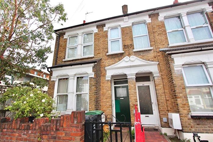 1 Bedroom Apartment For Sale In Grainger Road, London, N22