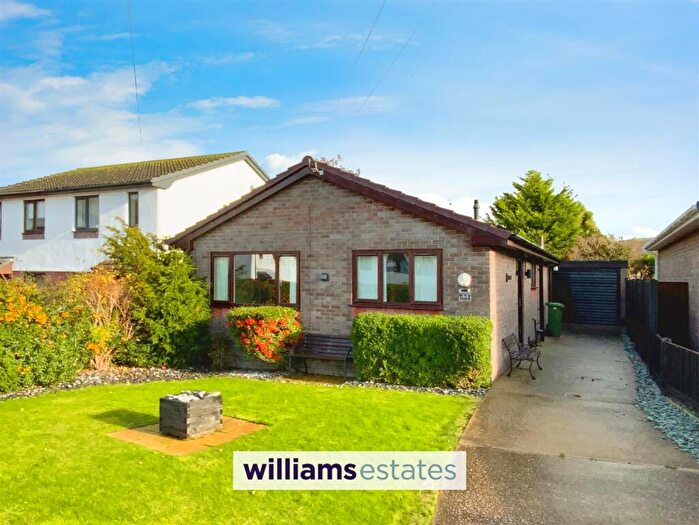 2 Bedroom Detached Bungalow For Sale In Alexandra Drive, Prestatyn, LL19