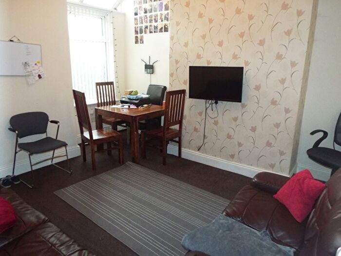 4 Bedroom Semi Detached House To Rent In Mildred Street, Salford, M7