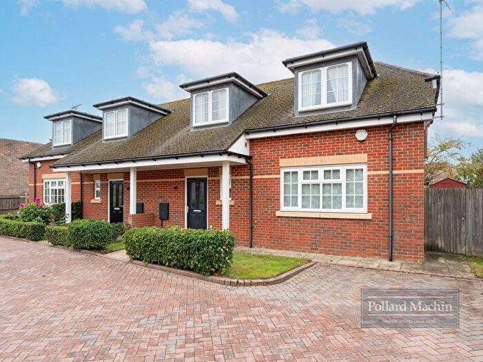3 Bedroom Semi-Detached House For Sale In Century Gardens, Sanderstead, Surrey, CR2