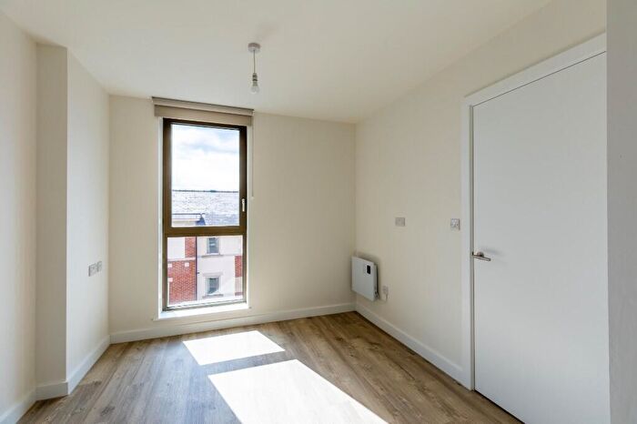 1 Bedroom Flat To Rent In Flat, Rockingham Street, Sheffield, S1