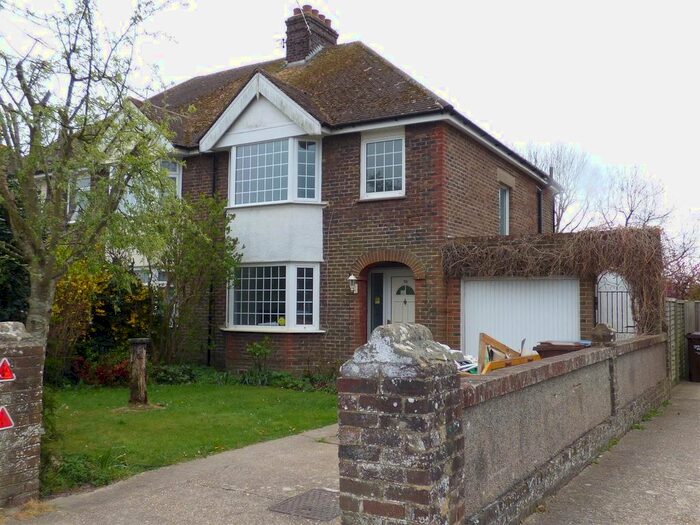 3 Bedroom Semi-Detached House To Rent In Cornwall Road, Littlehampton, BN17