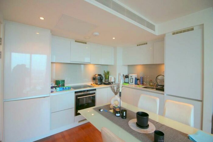 1 Bedroom Flat To Rent In Marsh Wall, London, E14