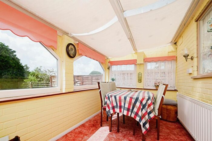3 Bedroom Detached Bungalow For Sale In Kenhill Close, Snettisham, King's Lynn, PE31