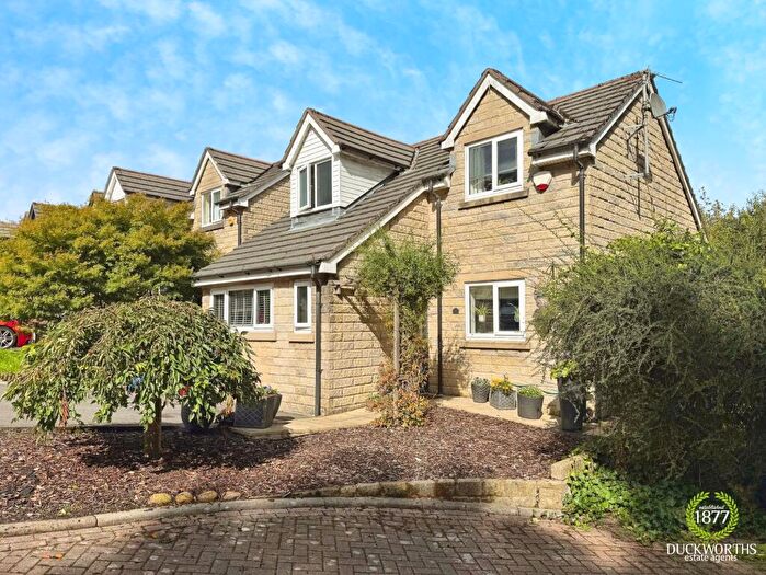 4 Bedroom Detached House For Sale In High Bank Crescent, Darwen, BB3