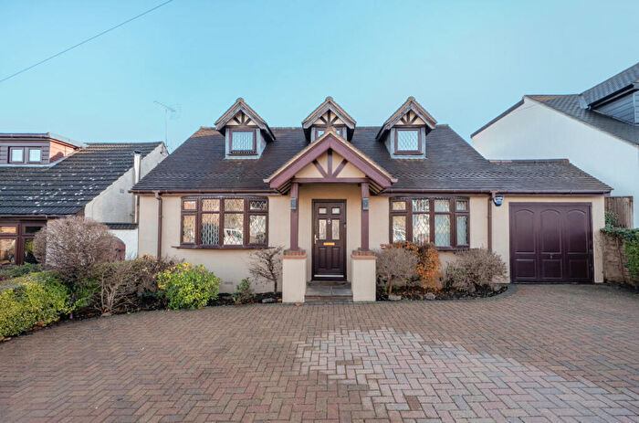 4 Bedroom Detached House For Sale In Cambray Road, Orpington, BR6