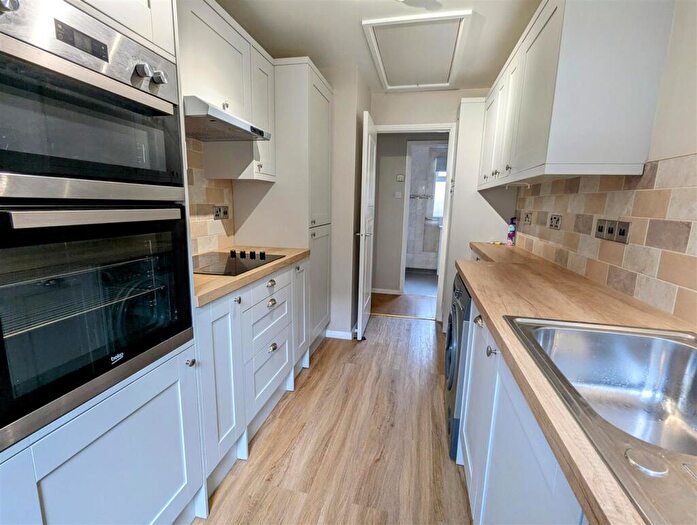 2 Bedroom Detached Bungalow For Sale In Weobley, N/W Herefordshire, HR4