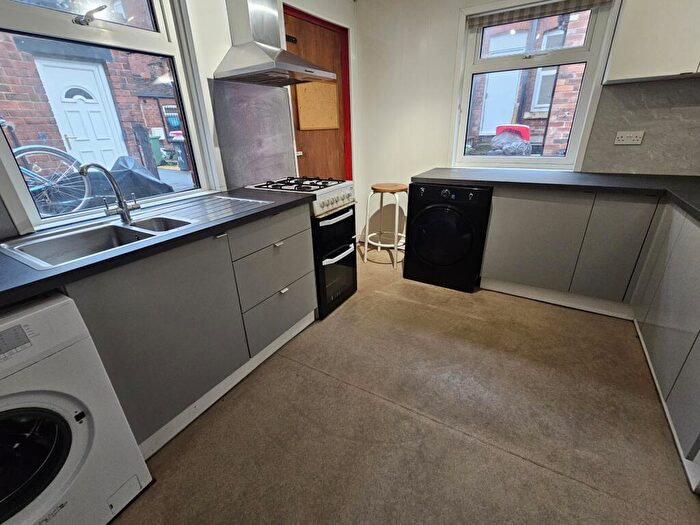5 Bedroom House To Rent In Norwood Terrace, Leeds, LS6