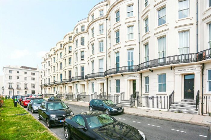 2 Bedroom Apartment To Rent In Percival Terrace, Brighton, East Sussex, BN2