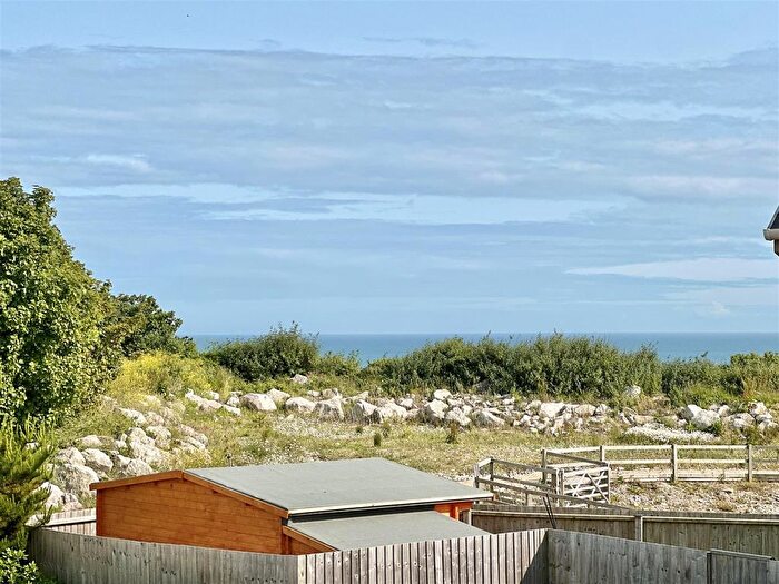 3 Bedroom Detached House For Sale In Bumpers Lane, Portland, DT5