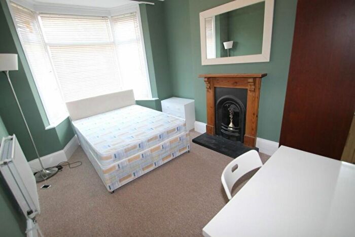4 Bedroom Terraced House To Rent In Thurlow Road, Leicester, LE2