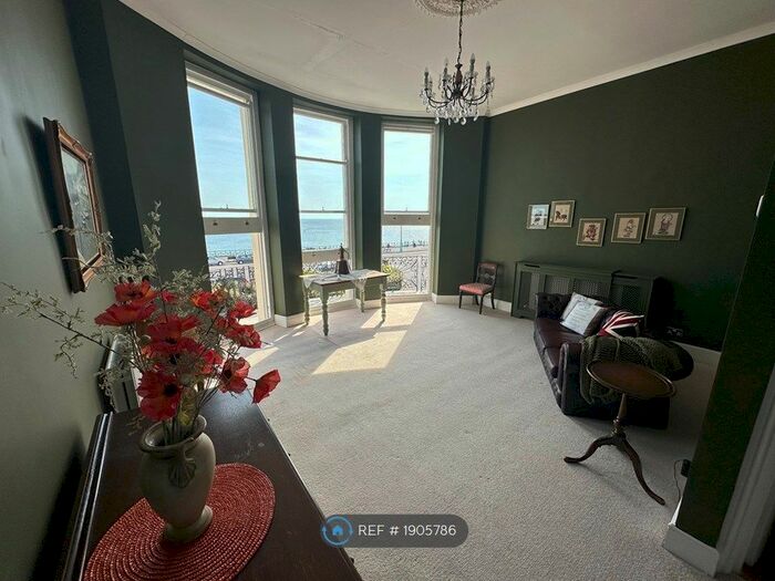 2 Bedroom Flat To Rent In Marine Parade, Brighton, BN2