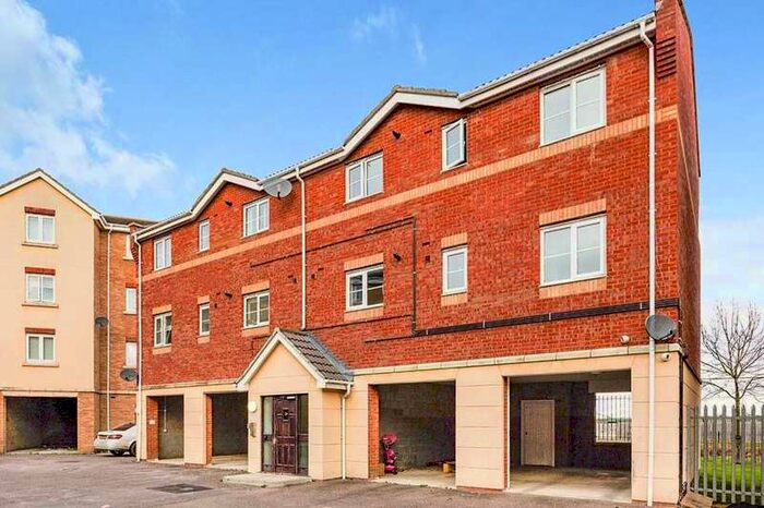 2 Bedroom Apartment To Rent In Culvers Court, Fenners Marsh, Gravesend, Kent, DA12