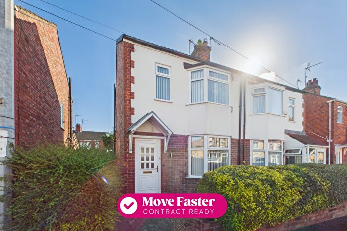3 Bedroom Semi-Detached House For Sale In Devon Street, Cottingham, HU16