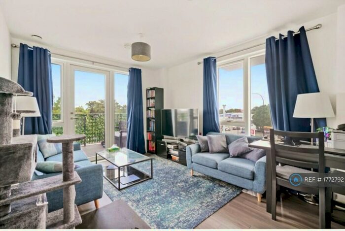 1 Bedroom Flat To Rent In Grosvenor Court, London, SE6