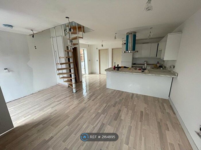 3 Bedroom Bungalow To Rent In The Coppice, Thurmaston, Leicester, LE4