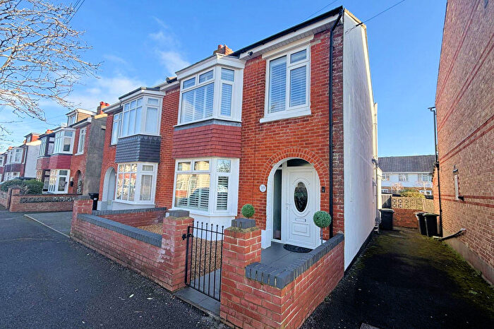 3 Bedroom Semi Detached House For Sale In Oval Gardens, Gosport, PO12