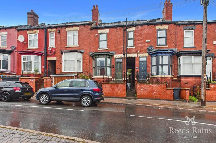 3 Bedroom Terraced House For Sale In Malton Street, Sheffield, S4